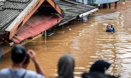 Banjir Jakarta: 114 RT Terendam, 1.349 Warga Mengungsi