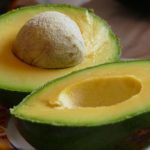 Manfaat Alpukat untuk Kulit Sehat dan Awet Muda