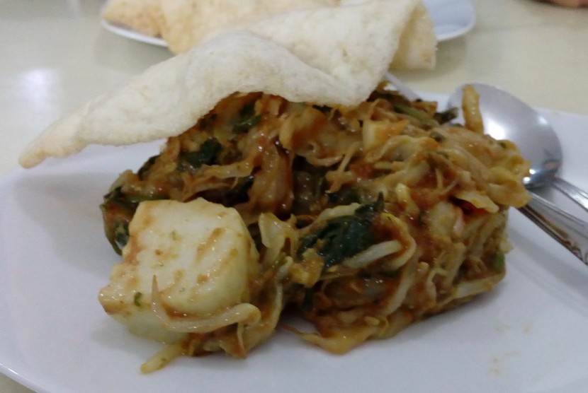 Lotek Kalipah Apo: Kuliner Legendaris Bandung