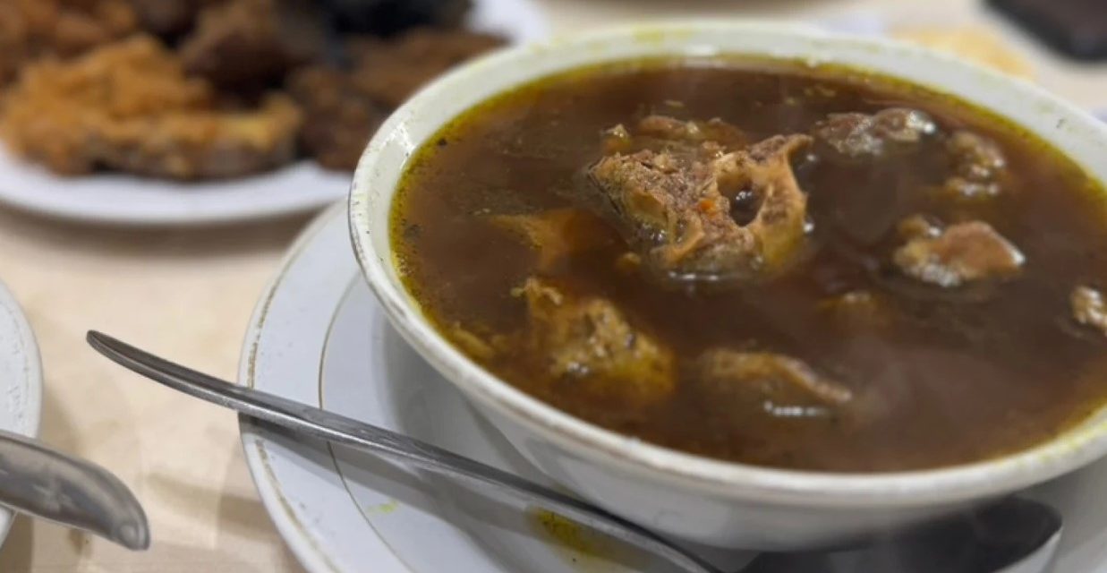 Kuliner Malam Favorit yang Selalu Ramai Saat Akhir Pekan