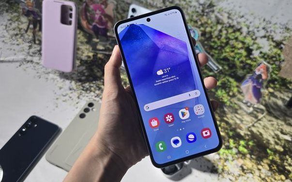 Strategi Baru Samsung: Pakai Layar China di Ponsel Mid-Range