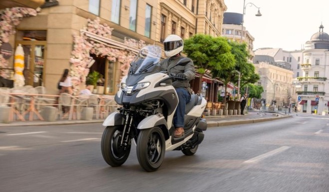 Yamaha Rilis Skuter Tiga Roda Mirip XMAX dengan Teknologi Baru