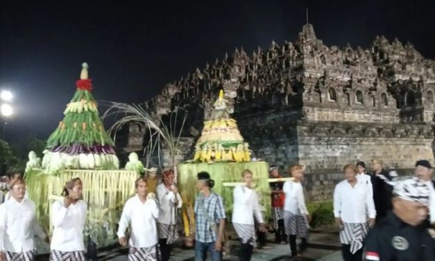 Kirab Pusaka Nusantara di Borobudur Tarik Perhatian Publik