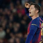 Tinggal Dua Gol! Lewandowski Dekati Rekor Suarez di Barcelona