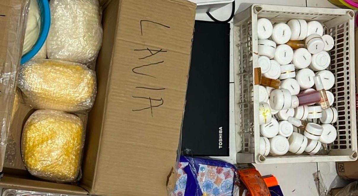 Polisi menggerebek pabrik skincare ilegal di Cirebon