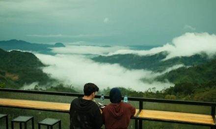 5 Kafe Bernuansa Alam di Garut dengan View Sawah dan Bukit