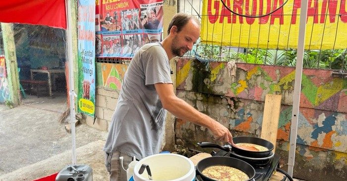 Eierkuchen Autentik Bule Jerman yang Viral di Kuliner Pinggir Jalan