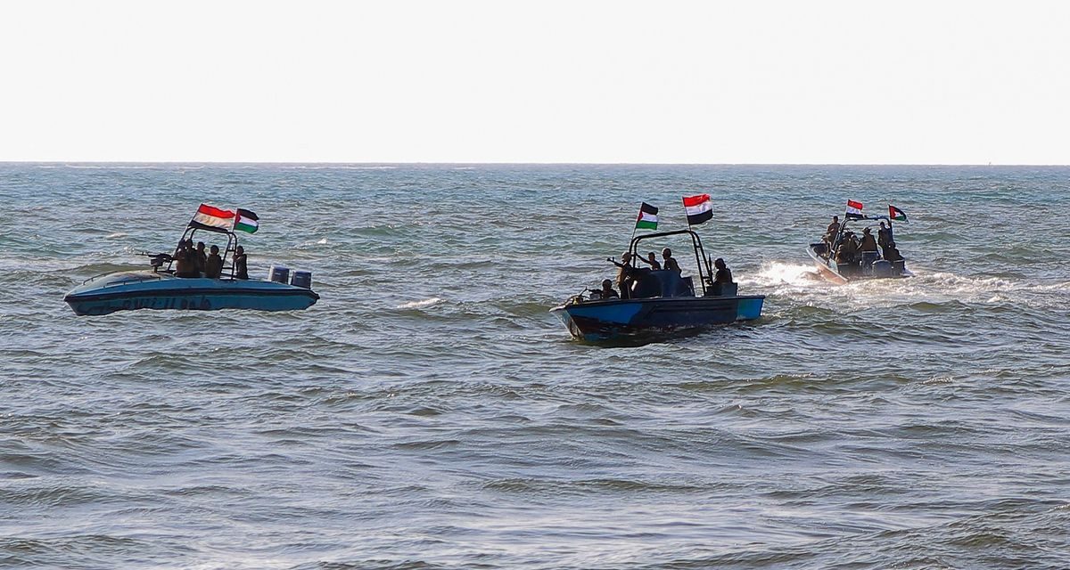 Houthi Bantah Rencana Tarif Kapal Komersial di Selat Bab el-Mandeb
