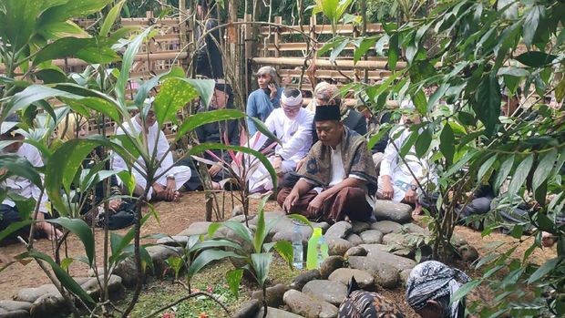 Tradisi Merlawu Wanasigra