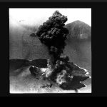 Letusan Krakatau 1883 Lepaskan Energi 200 Megaton hingga Membuat Bulan Tampak Biru