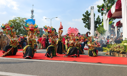 PNBK Jilid III Meriahkan Bekasi, Ribuan Peserta Tampilkan Budaya Nusantara