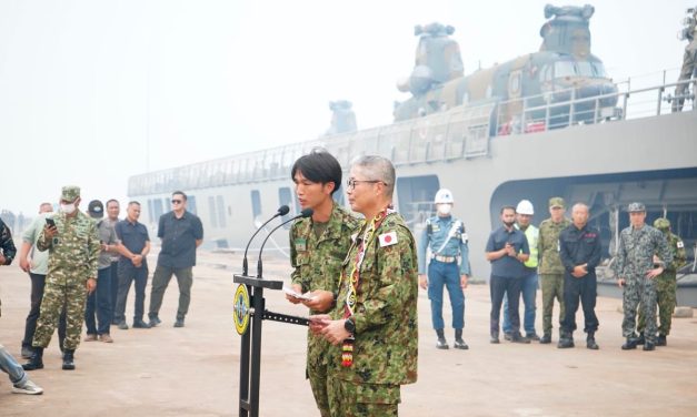Sulitnya Padamkan Api Gambut, 3 Chinook Jepang Perkuat Operasi Karhutla Kalimantan